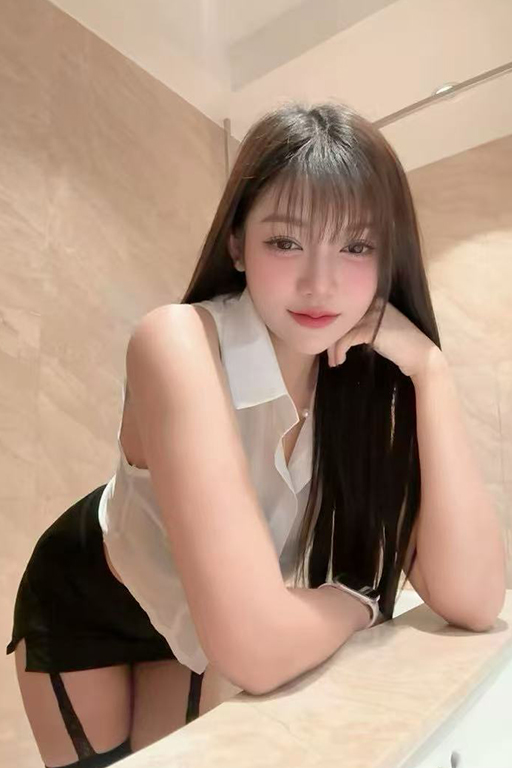 最新6860女孩-1.jpg