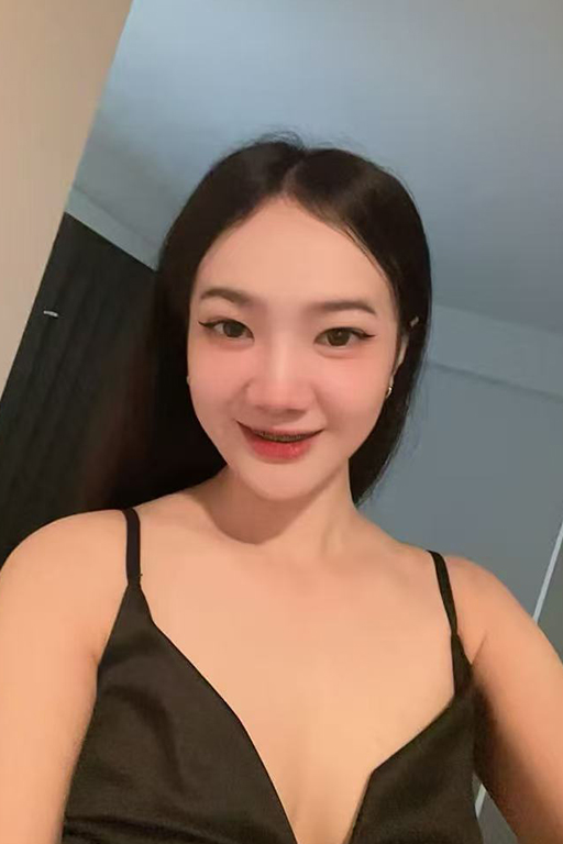 最新6860女孩-2.jpg